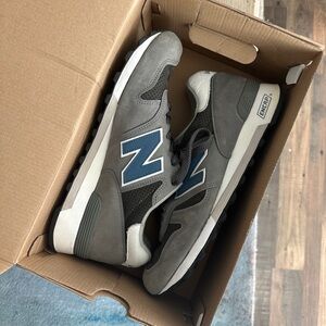 NEW IN BOX NEW BALANCE CLASSICS